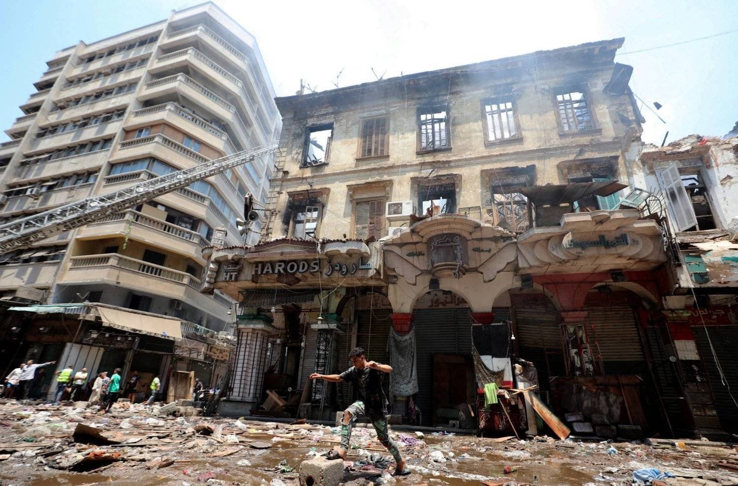 Investigation into a Major Fire at a Shopping Mall in East Cairo ...